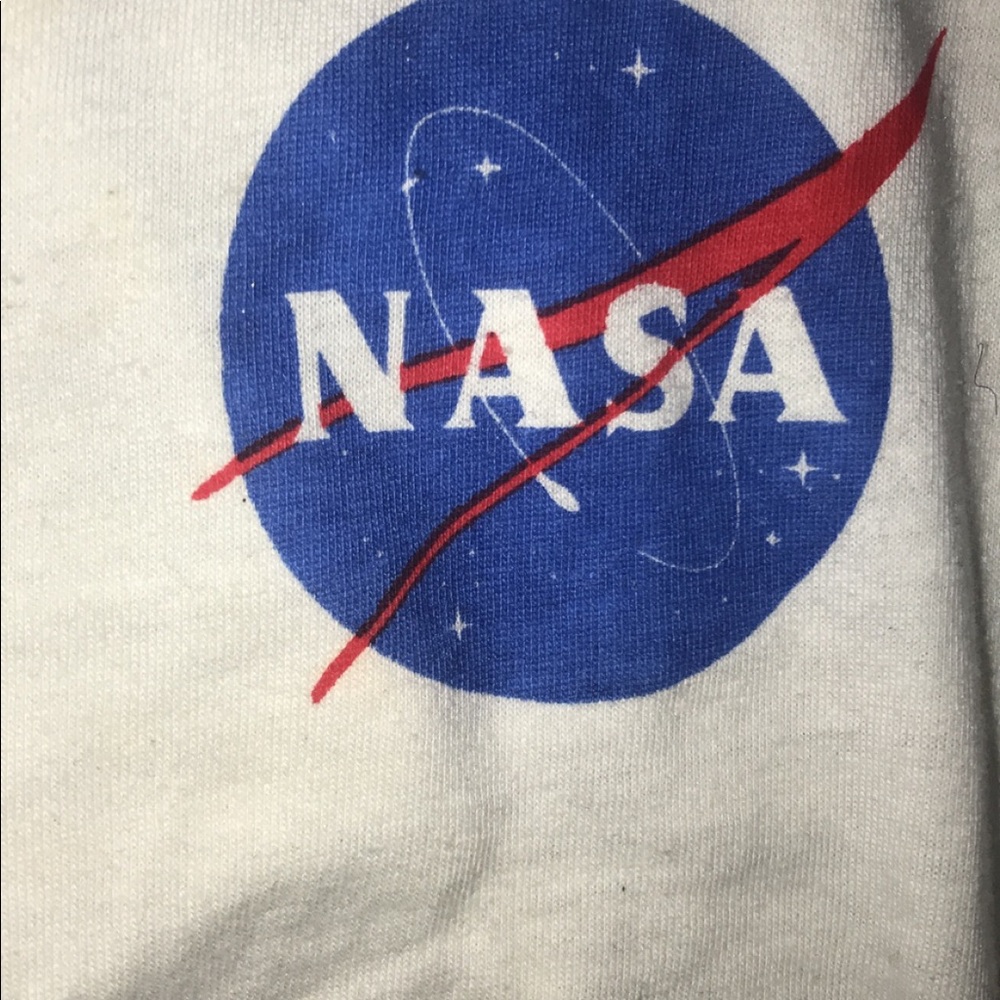 Nasa “i need my space” crop top 🤩
